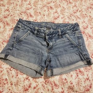 AE Cuffed shorts, size 2